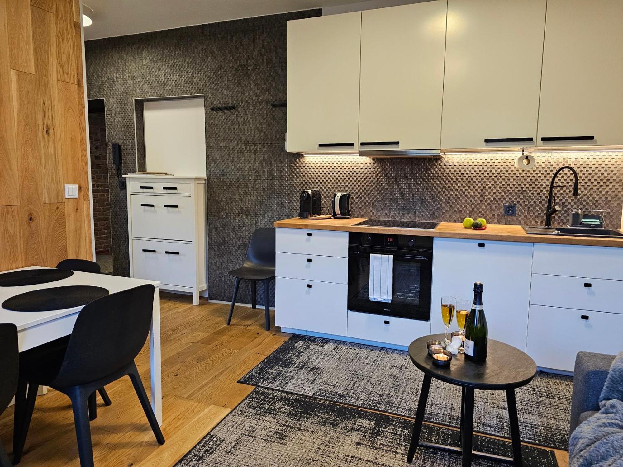 Urban Apartments Premium No 3, Free Private Parking, Self Check-In Chorzów Exterior foto